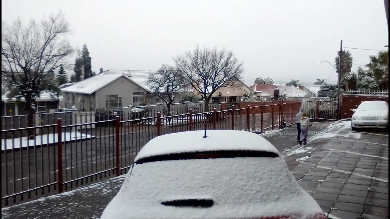 WOW! it's snowing in Johannesburg