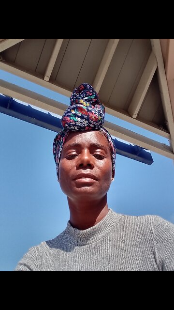 Telephone-Moi! #French #shorts #rumble #remblevideos