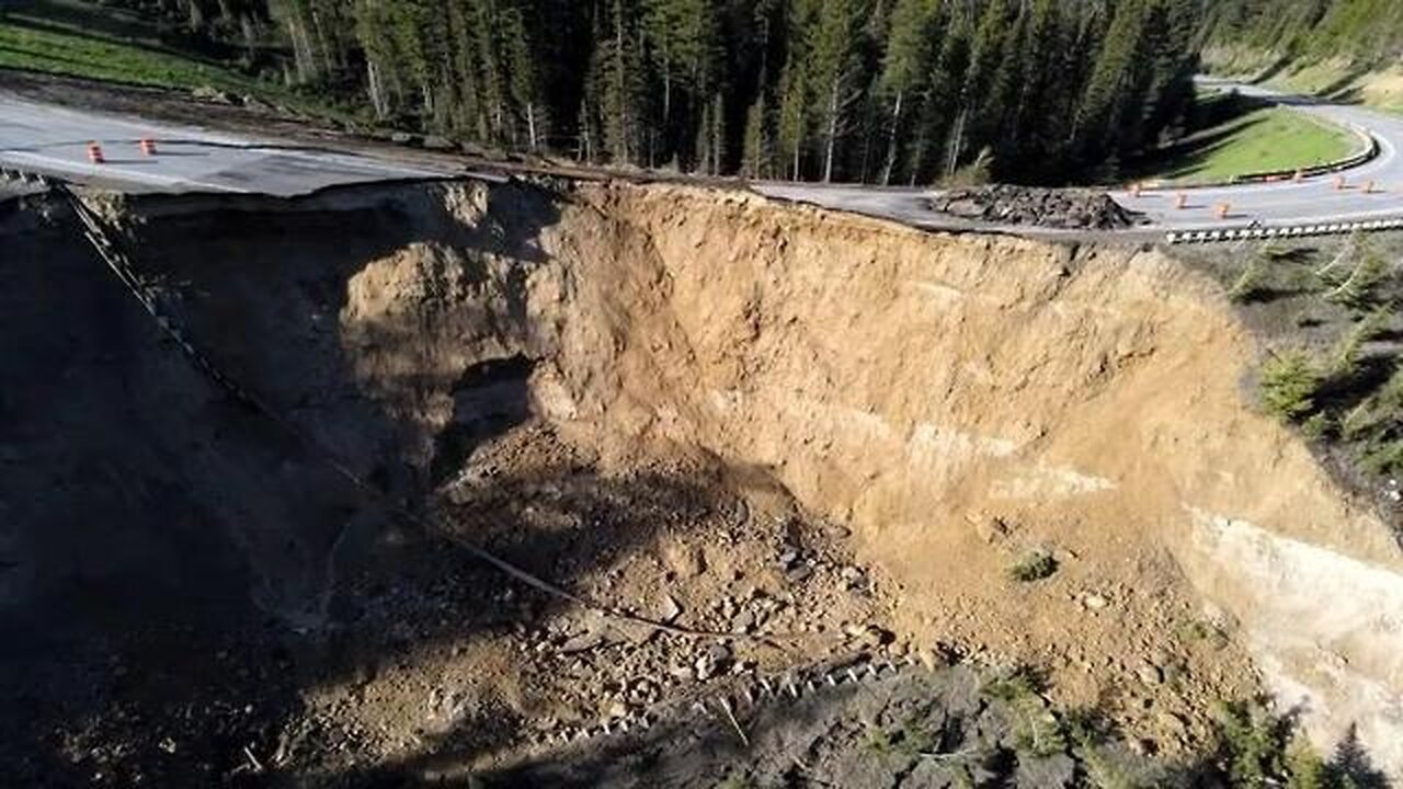 CATASTROPHIC ROAD FAILURE in WYOMING #AllEyesOnCasperWyoming #AllEyesOnYellowstone