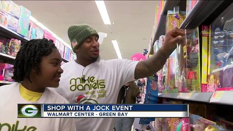 Shopping with the Packers' Mike Daniels