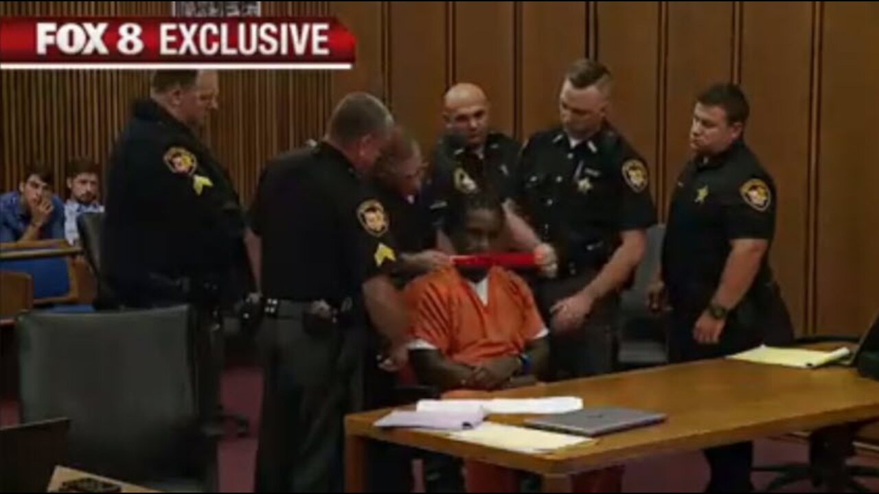 Judge orders suspect to have mouth taped during sentencing