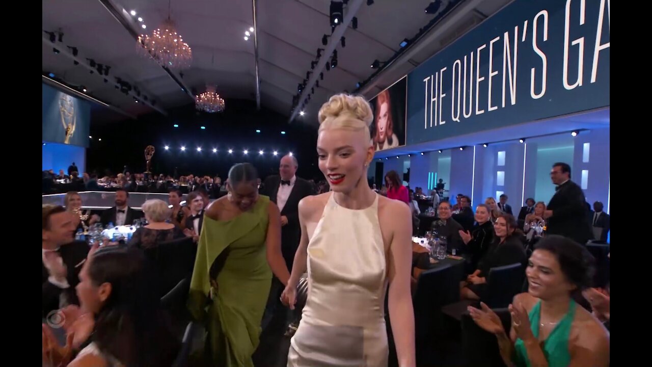 Maskless Hollywood Hypocrites