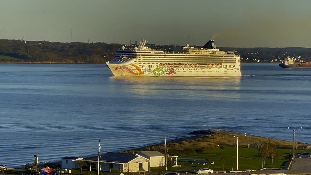 Norwegian ￼Pearl Leaving Cape Breton Island 9/10/13