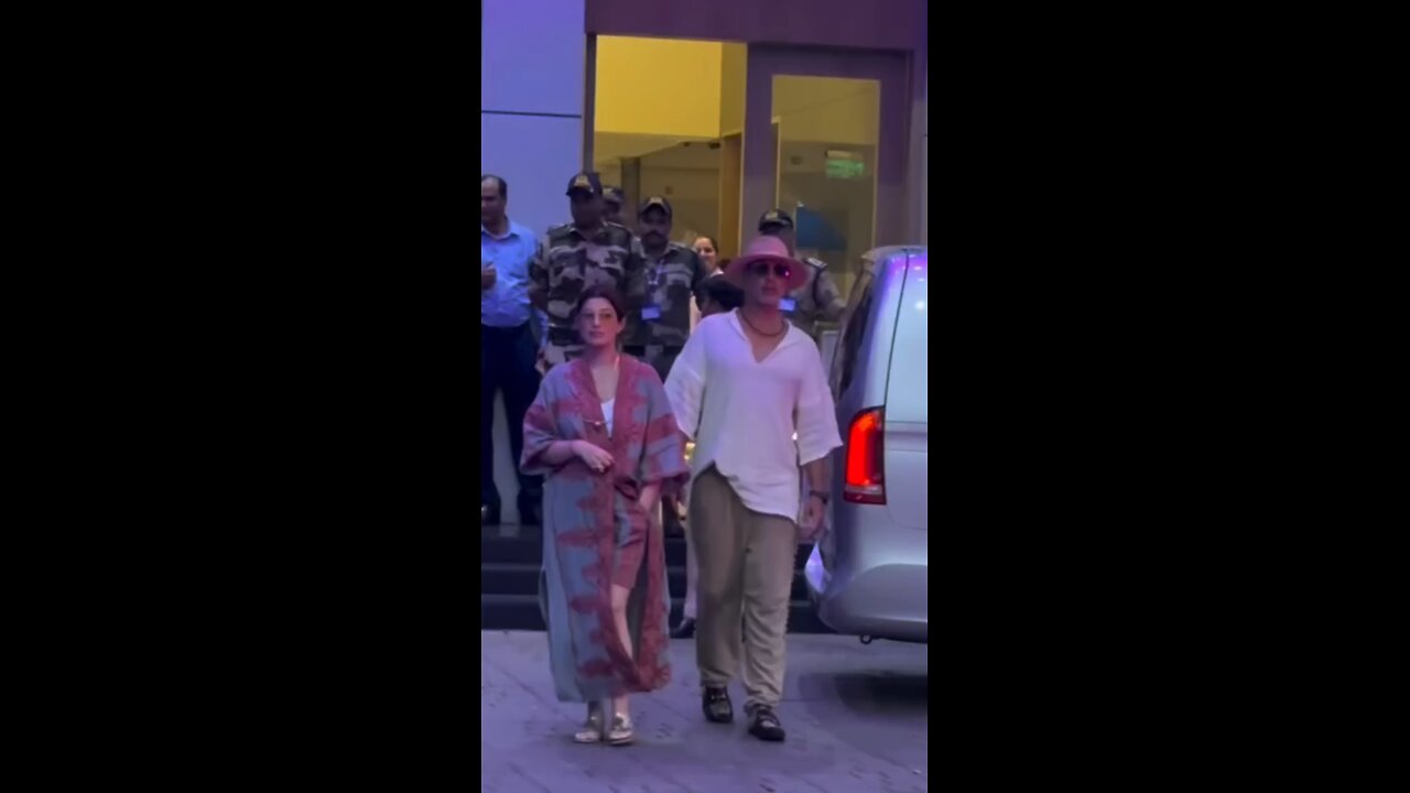 Akshay Kumar & Wife & 🤩 || #shortvideo #akshaykumar #dimpal #twinkle #shorts #viral