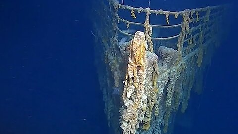 U.S. Coast Guard searching for missing submersible near the wreckage of the Titanic