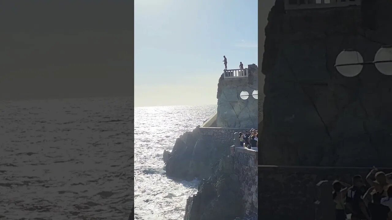 The "Cliff Divers" of Matzalan, Sinaloa, Mexico 🇲🇽 #tourist #Mexico #diving