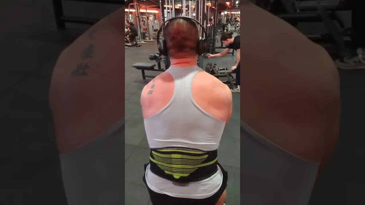 back attack #fitnessaddict #bodybuilding #viral #fitness #fitnesslife #shortvideos #viralvideo