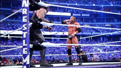 Triple H vs The Undertaker WrestleMania 27 Highlights