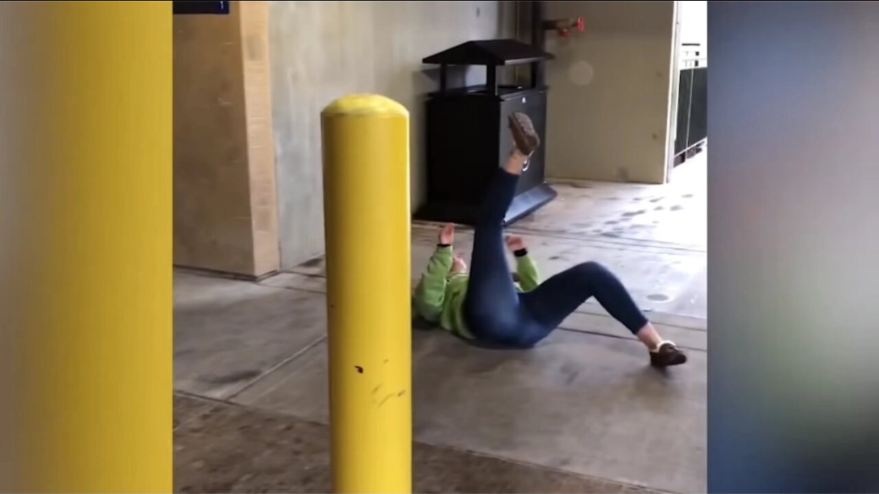 Top 5 Most Funniest Fails Moments Captured on Camara