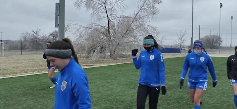 Stuck in the storm: Winter weather strands Las Vegas girls soccer team in Texas