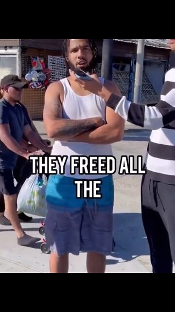 "He Had This B$tch Flowing With Cash....Trump 2024!"