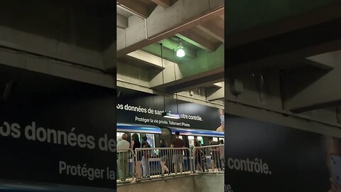 Suave Metro arrival at Lionel Groulx #montreal #viralvideo #shorts