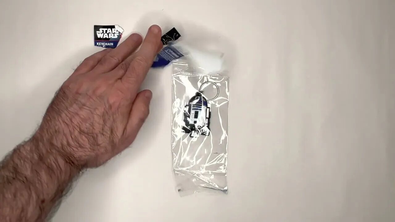 🙌 Discover the Bizarre ASMR Noises of this Rare Star Wars Keychain!