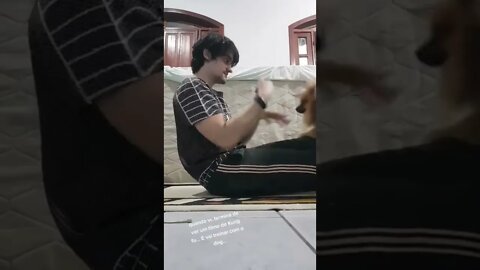 QUANDO VOCE ASSISTE UM FILME DE KUNG FU E VE SEU CACHORRO