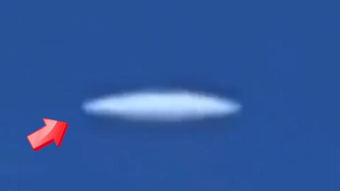 Gray-haired grandfather witnesses white saucer-shaped UFO [Space]