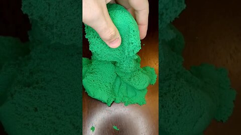 Kinetic Sand is so satisfying #kineticsand #satisfying #satisfaction #asmr