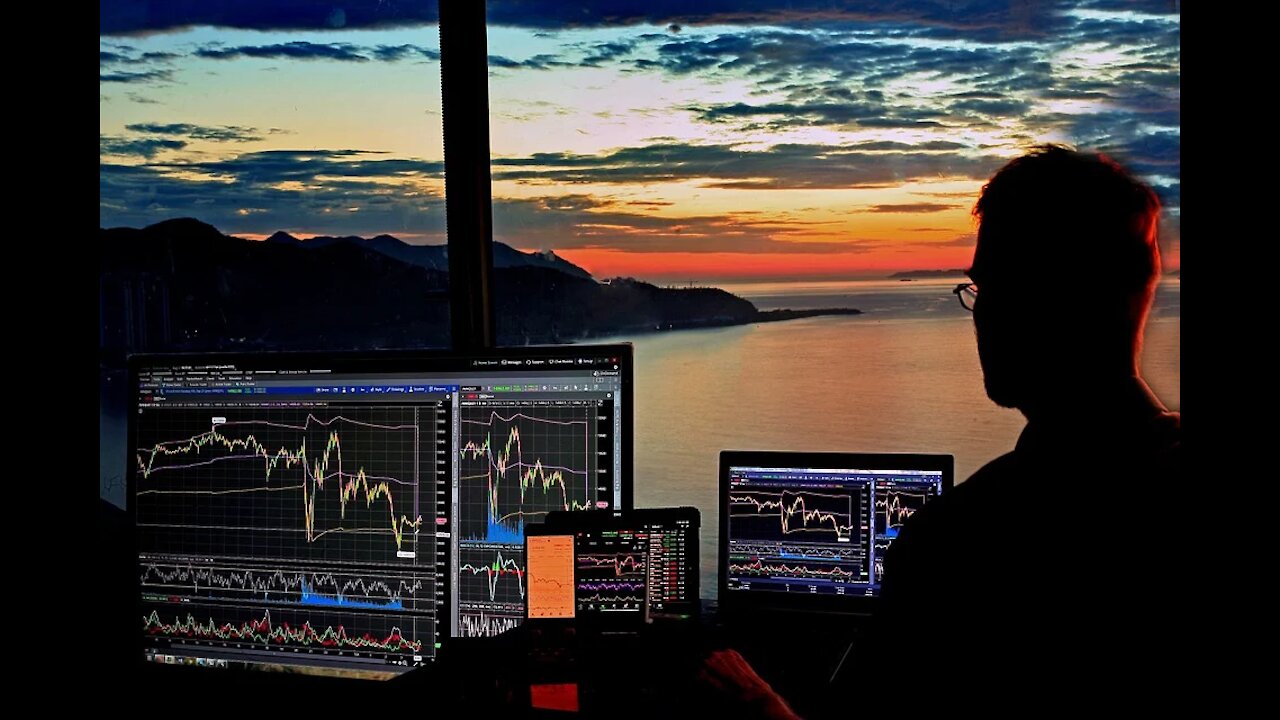 This guy made 179% (5000$) in a day trading Bitcoin!