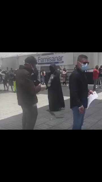 La muerte se pasea con vacuna en centro de grafenación (Vacunación Covid 19)