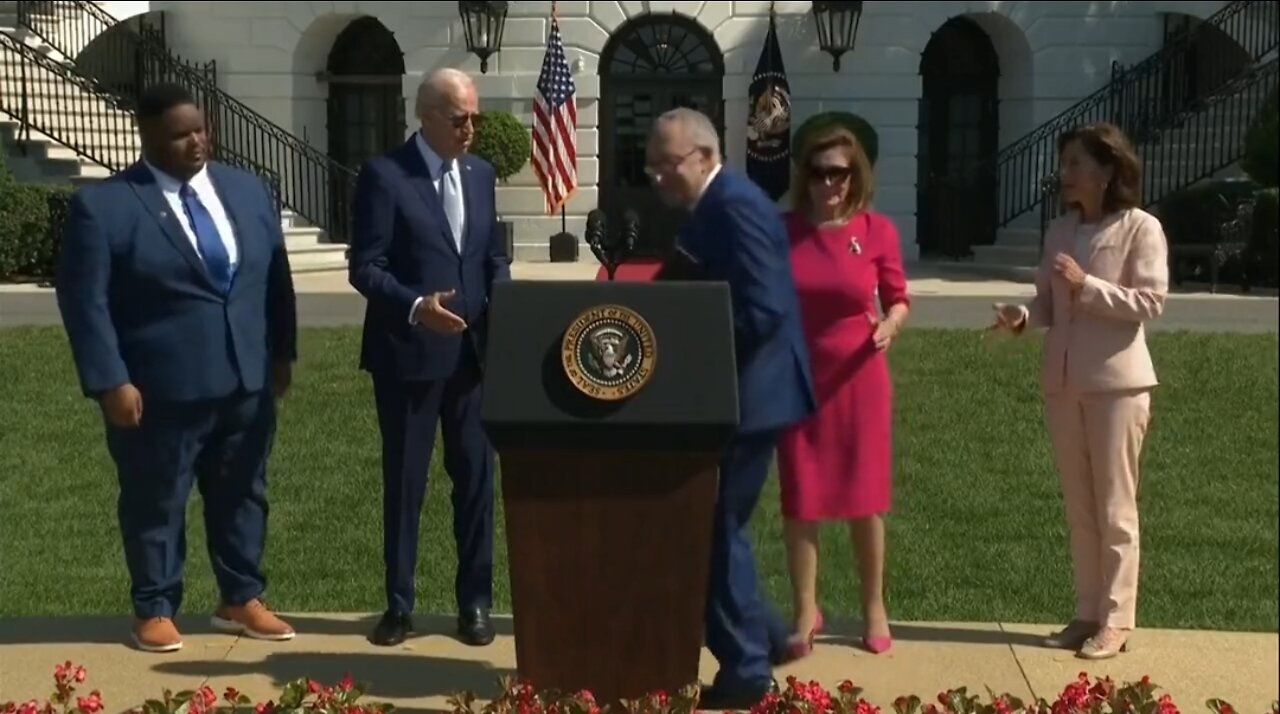 Did Biden Forget He Shook Schumer's Hand Seconds Ago?