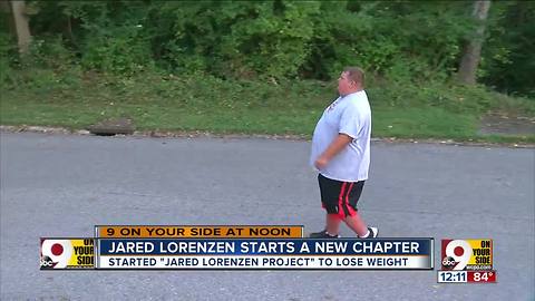 Former UK quarterback invites public on his weight loss journey