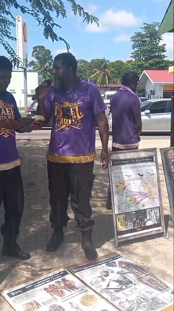 Da Soema Di Tjari Soema Go Na Ini Katibo Sa Go Baka Na Ini Katibo !!!