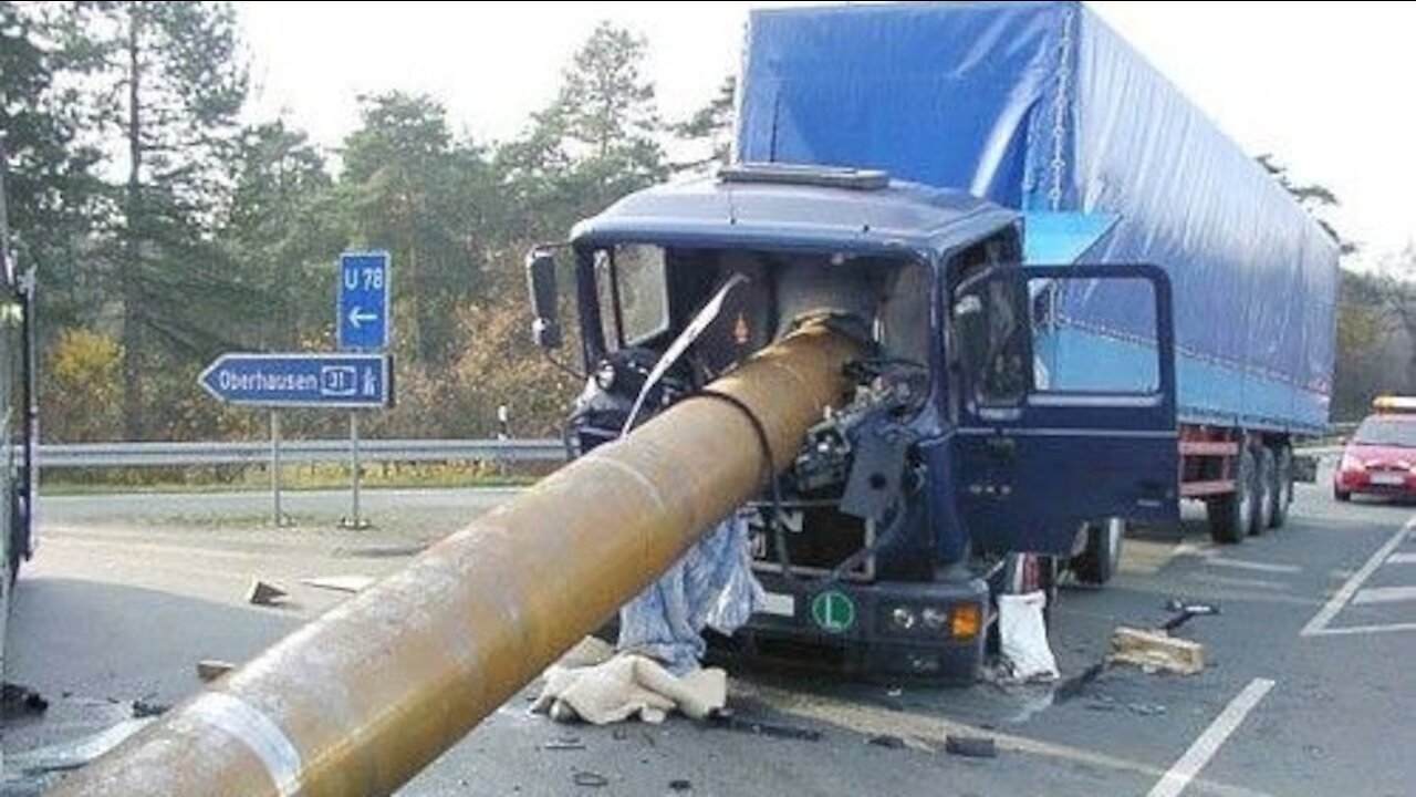 Idiot Truck Driver and Crazy road rage