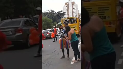 PASSINHOS DO FOFÃO, CHAVES E HOMEM-ARANHA DANÇANDO NO MINHOCÃO BOATE BH, ALEGRIA DAS CRIANÇAS 5