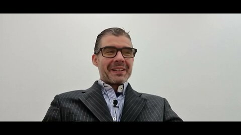 Líder parlamentar do PS vs Prof. Mithá Ribeiro: boçalidade versus genialidade...