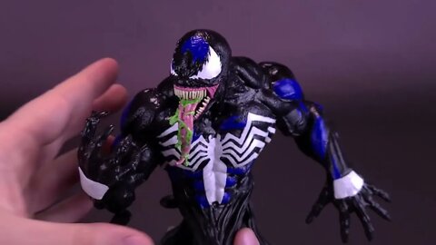 Gentle Giant Ltd Venom Resin Bust Web Exclusive 2021 @The Review Spot