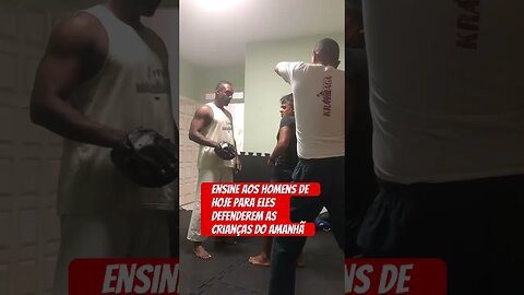 Treino de proteção familiar #defesapessoal #kravmaga #segurança #aracaju #luta #mma #familia