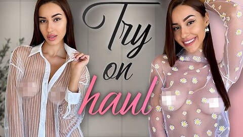 [4K] Dressing Room Exclusive: Transparent Try-On with Carla