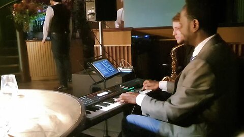Without a song piano solo