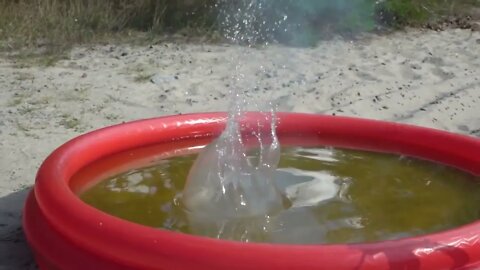 EXPERIMENT UNDERWATER! Our swimming pool explode!!!-2