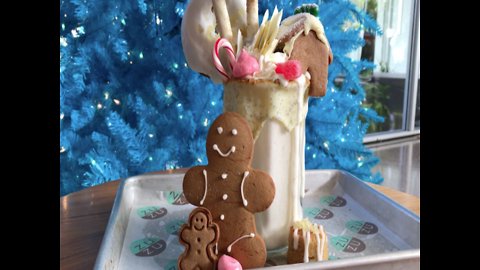 GINGERBREAD HOUSE ON TOP OF A SHAKE! New Show Stopper Shake at ZuZu - ABC15 Digital