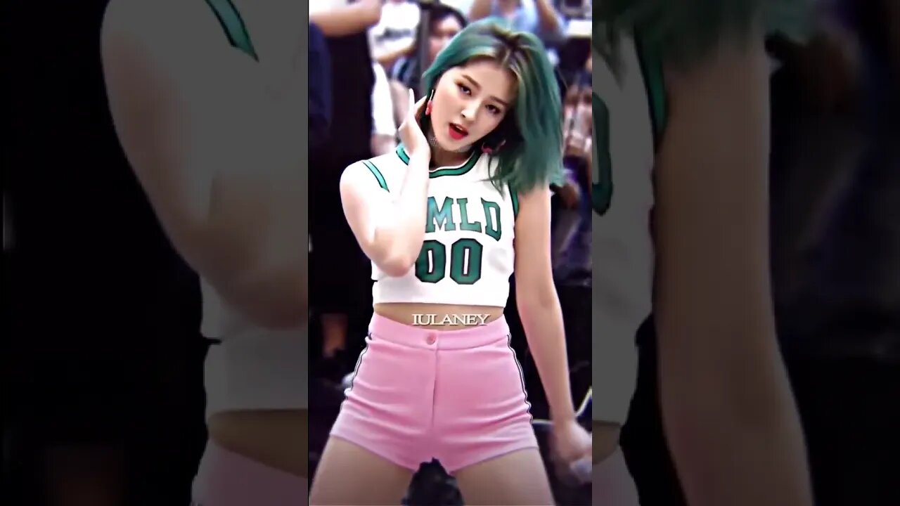 Most beautiful girl is Nancy momoland 🥵🔥Most beautiful girl....#trending #viral #kpop #momolandnancy