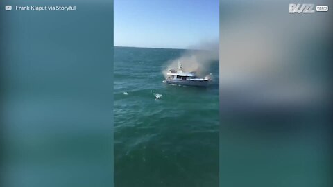 Le bateau de cette famille prend feu en haute mer