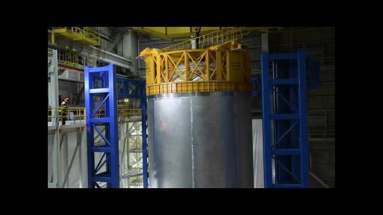 Done in 60 seconds_ See a Massive Rocket Fuel Tank Built in A Minute