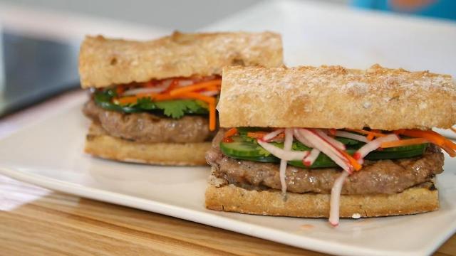 Bánh Mì Burger