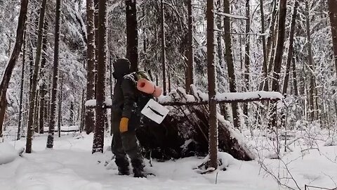 2 @@ One man's survival in the wild Blizzard outdoor learning these days are good