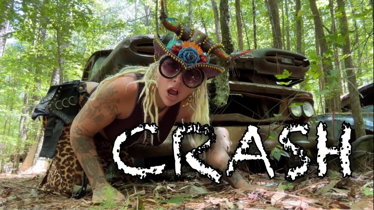 CRASH (music video)