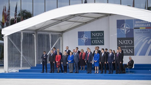 NATO Invites Macedonia To Talk About Membership