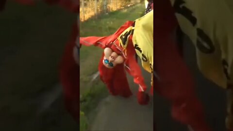 FOFÃO, FOFONA E GOKU SUPER NINJAS DE CABEÇA PARA BAIXO NA CARRETA DA ALEGRIA, LIKE
