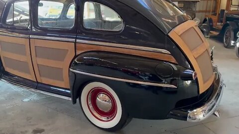 1947 Ford Super Deluxe Woody