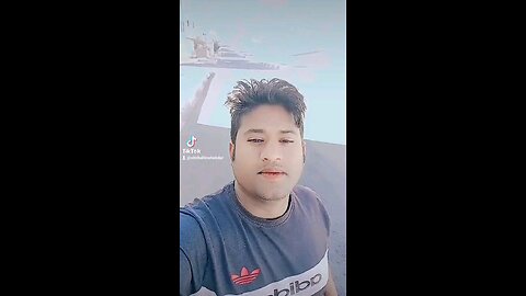 বিদেশ যদি যাইবা বন্ধু বিয়ে কেন করছিল ---Why was a friend getting married if he went abroad?