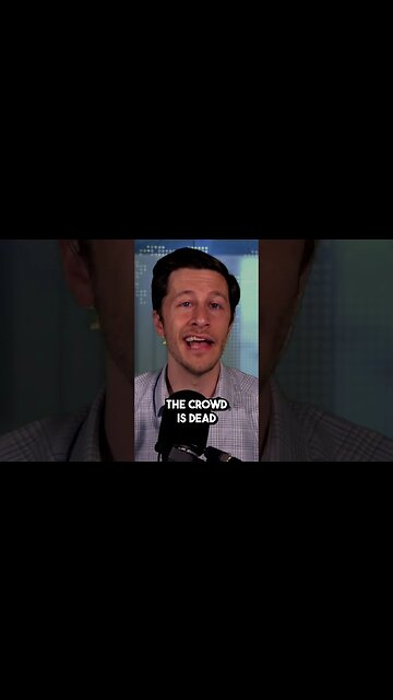 Trump spirals, rambles incoherently as crowd DEAD SILENT #shorts