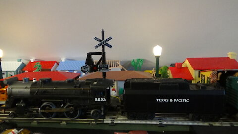 Lionel Texas & Pacific 6-18623 Locomotive & Tender