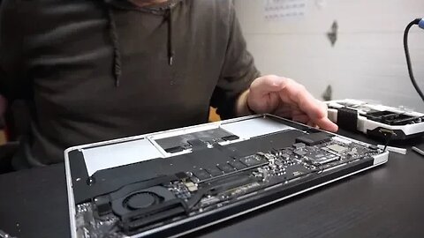 VLOG 394: fixing MACBOOKS!