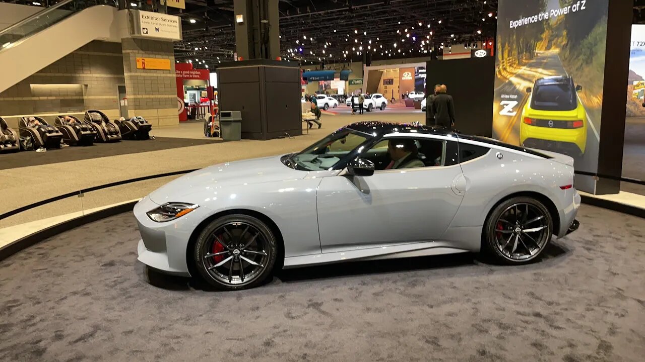 ***LIVE*** 2023 Nissan Z Walk-Around - Chicago Autoshow