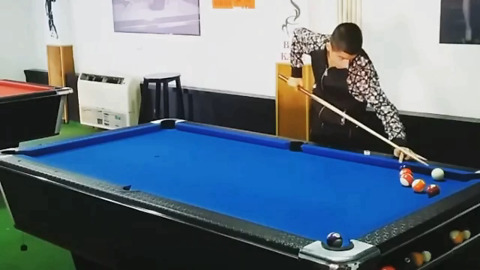 Epic 8 Balls Trick Shot by Ernesto G Joni