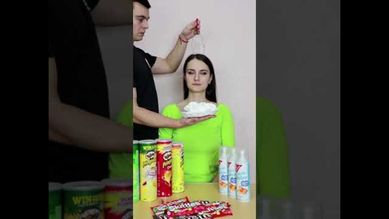 Получили в лицо оба😂 #shorts